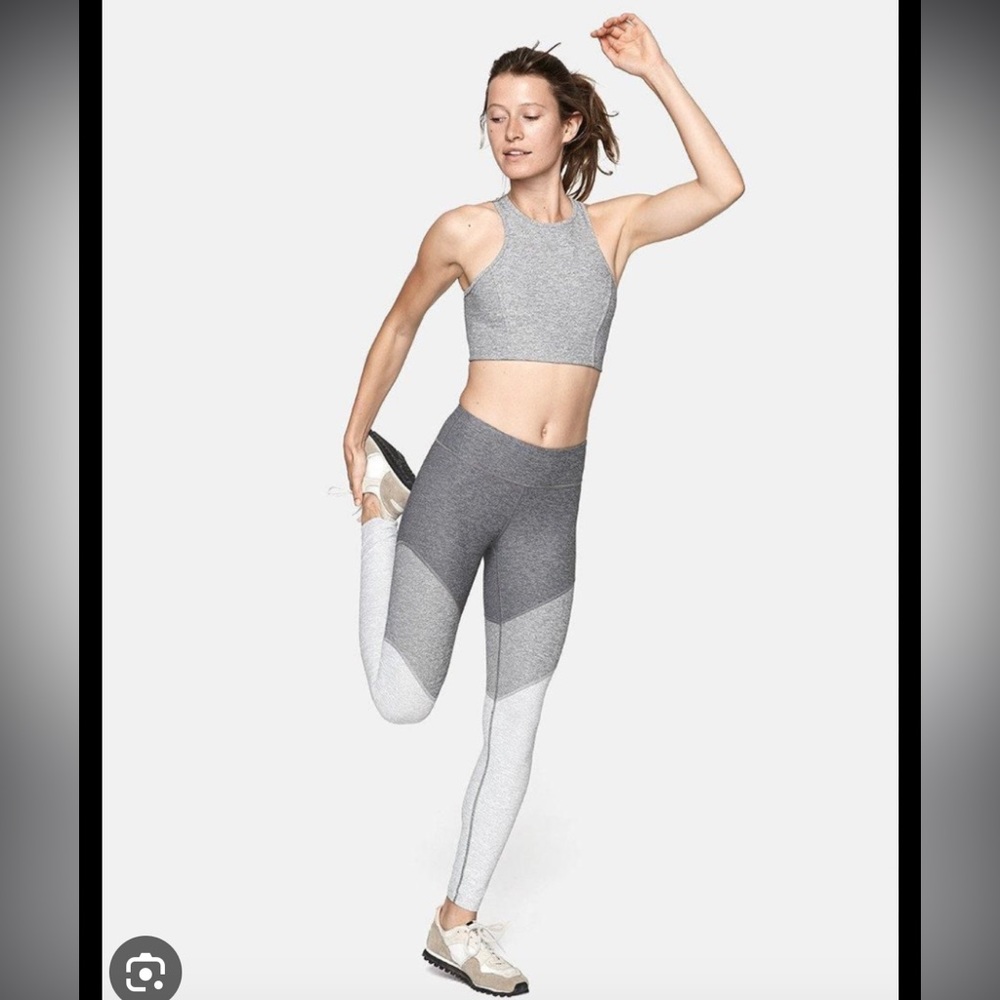OUTDOOR VOICES Springs 7/8 Work Out Leggings in Colorblock Gray